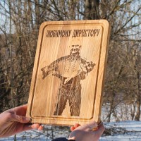 Кухонная доска с гравировкой.