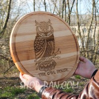Кухонная доска с гравировкой.