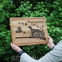 Кухонная доска с гравировкой Дорогому Олегу