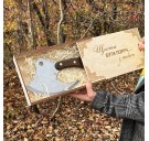 Кухонный нож в подарочной коробке.